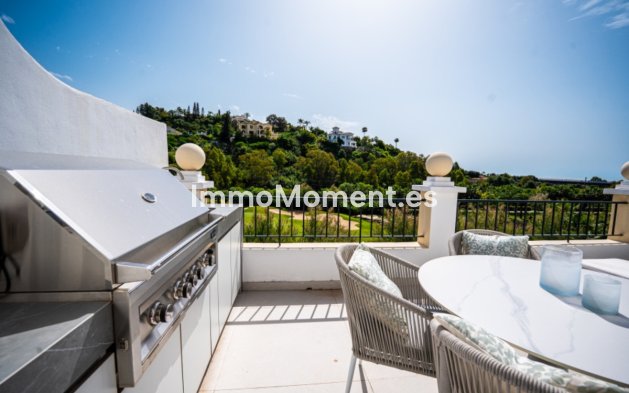 Resale - Apartment - Benahavís - Benahavís Centro