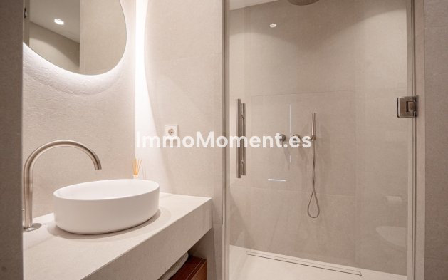 Resale - Apartment - Benahavís - Benahavís Centro