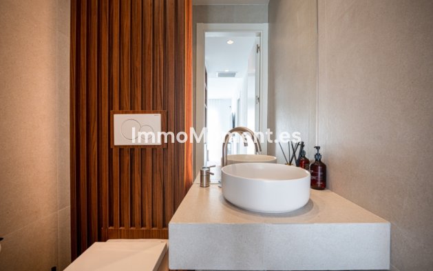 Resale - Apartment - Benahavís - Benahavís Centro