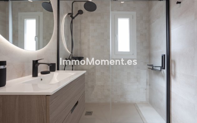 Revente - Appartement - Marbella - Nueva Andalucía