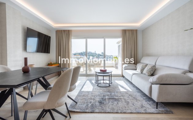 Revente - Appartement - Marbella - Nueva Andalucía
