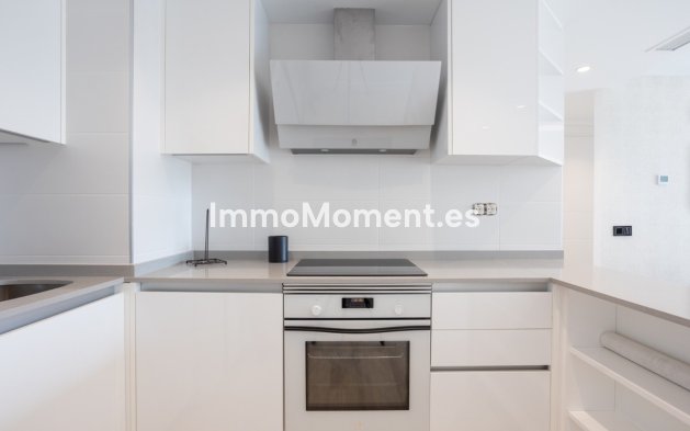 Revente - Appartement - Marbella - Nueva Andalucía