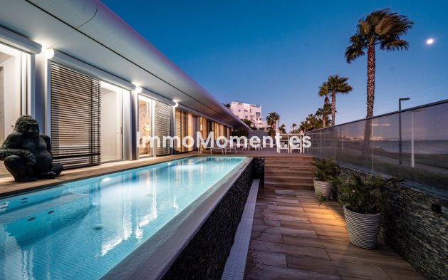 Wiederverkauf - Villa - Estepona  - Estepona Centro