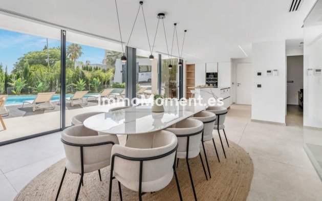 Wiederverkauf - Villa - Marbella - Artola