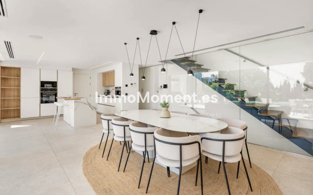 Wiederverkauf - Villa - Marbella - Artola