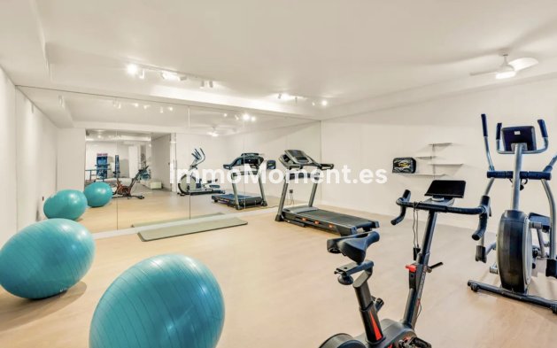 Wiederverkauf - Villa - Marbella - Artola