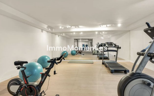 Wiederverkauf - Villa - Marbella - Artola