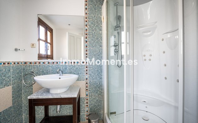 Wiederverkauf - Villa - Marbella - The Golden Mile