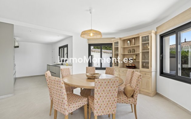 Reventa - Villa - Marbella - Guadalmina Alta