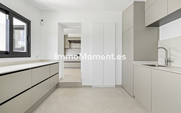 Reventa - Villa - Marbella - Guadalmina Alta