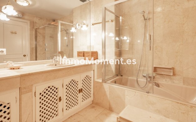 Wiederverkauf - Wohnung - Marbella - Guadalmina Alta