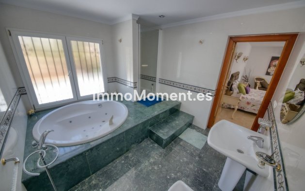 Wiederverkauf - Villa - Benalmadena - Benalmadena Centro