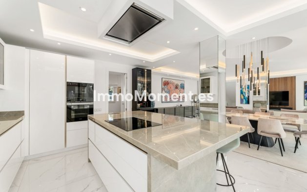 Wiederverkauf - Wohnung - Marbella - Puerto Banús