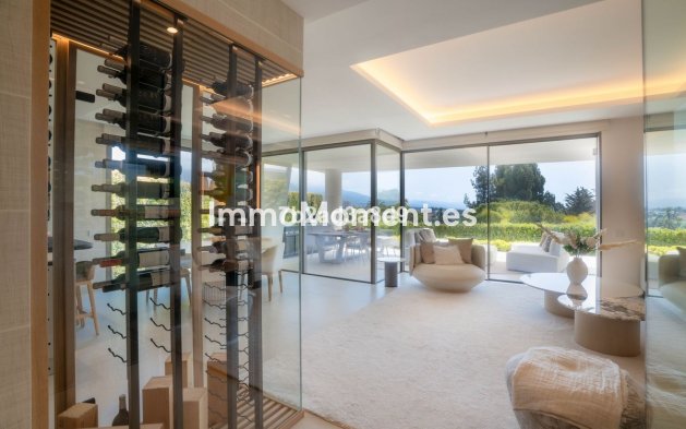 Resale - Villa - Marbella - Nueva Andalucía
