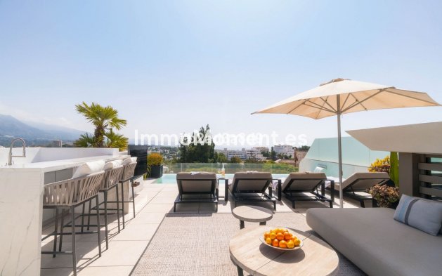 Resale - Villa - Marbella - Nueva Andalucía