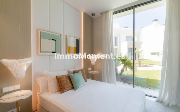 Resale - Villa - Marbella - Nueva Andalucía