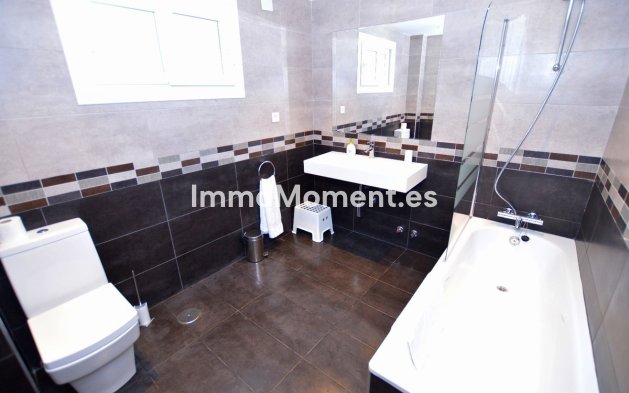 Wiederverkauf - Villa - Benalmadena - Benalmadena Centro