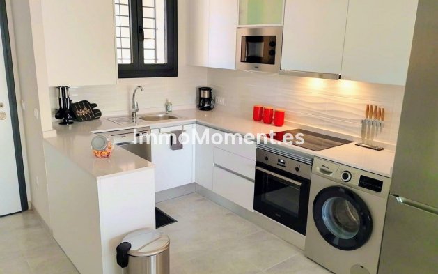 Resale - Apartment - Orihuela - Villamartin