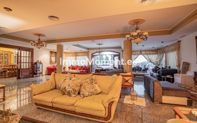 Wiederverkauf - Villa - Benalmadena - Benalmadena Pueblo