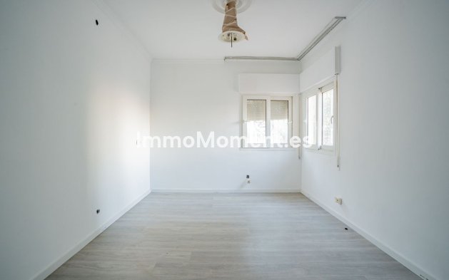 Wiederverkauf - Villa - Benalmadena - Benalmadena Pueblo