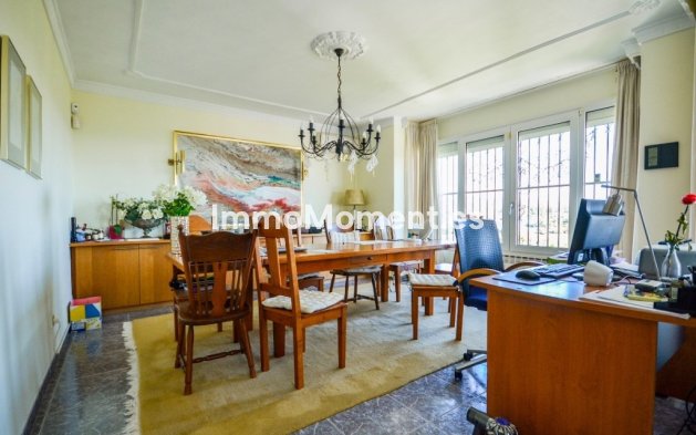 Revente - Villa - Estepona  - Estepona Centro