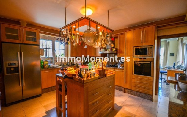 Revente - Villa - Estepona  - Estepona Centro