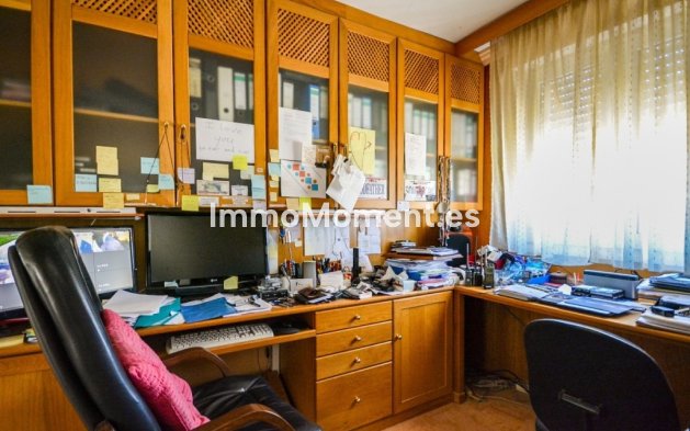 Revente - Villa - Estepona  - Estepona Centro