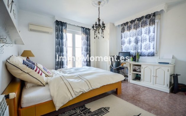 Revente - Villa - Estepona  - Estepona Centro