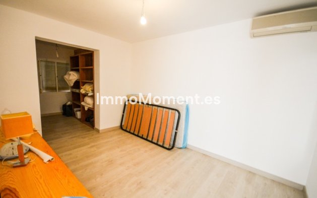 Revente - Villa - Estepona  - Estepona Centro