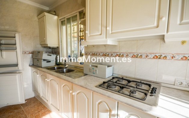 Revente - Villa - Estepona  - Estepona Centro