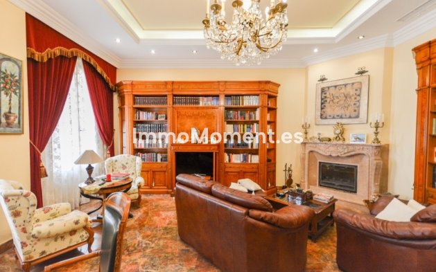 Wiederverkauf - Villa - Benalmadena - Benalmadena Centro