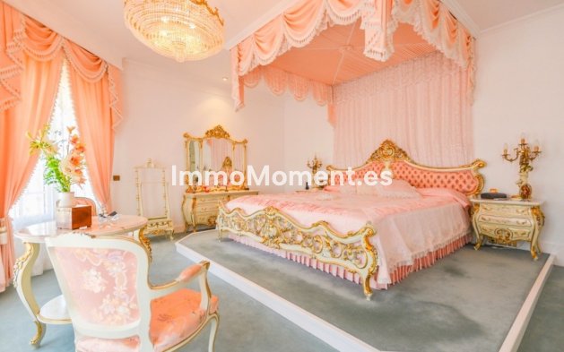 Wiederverkauf - Villa - Benalmadena - Benalmadena Centro