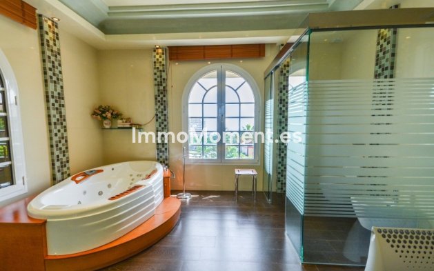 Wiederverkauf - Villa - Benalmadena - Benalmadena Centro