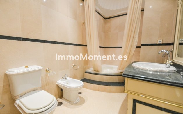 Wiederverkauf - Villa - Benalmadena - Benalmadena Centro