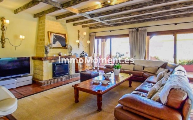 Reventa - Casa de campo - Interior  - Coín