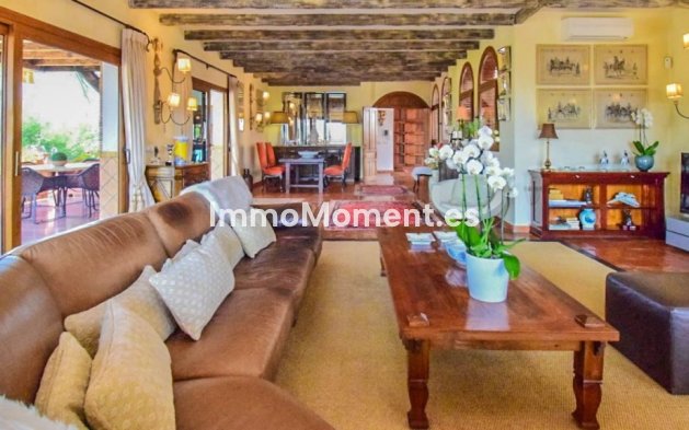 Reventa - Casa de campo - Interior  - Coín