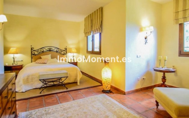 Reventa - Casa de campo - Interior  - Coín