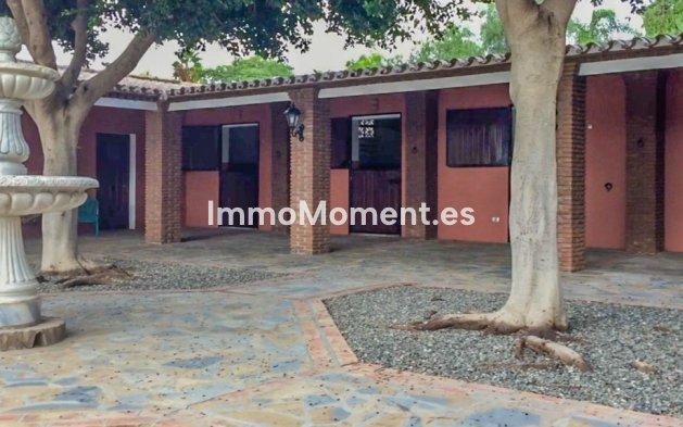 Reventa - Casa de campo - Interior  - Coín