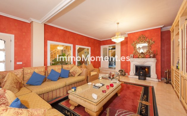 Revente - Villa - Benalmadena - Benalmadena Centro