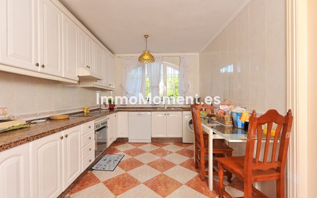 Revente - Villa - Benalmadena - Benalmadena Centro