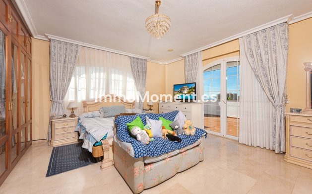 Revente - Villa - Benalmadena - Benalmadena Centro