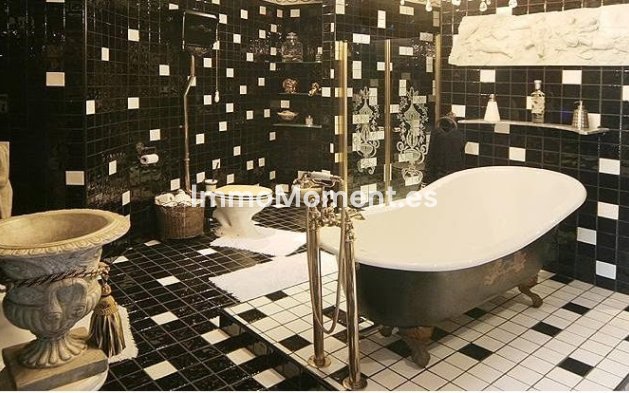 Wiederverkauf - Villa - Benalmadena - Benalmadena Centro