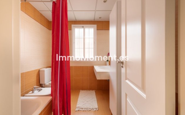 Wiederverkauf - Villa - Marbella - Elviria