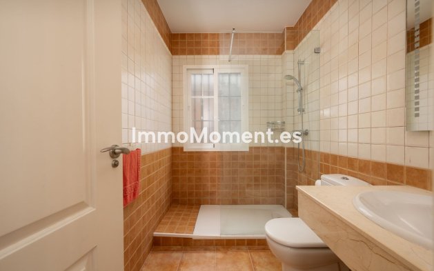 Wiederverkauf - Villa - Marbella - Elviria