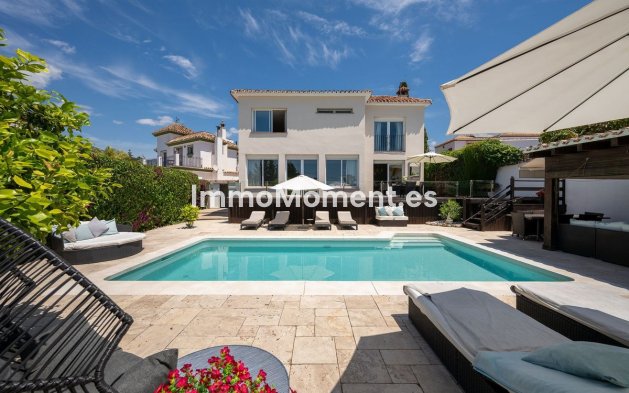Revente - Villa - Marbella - Río Real