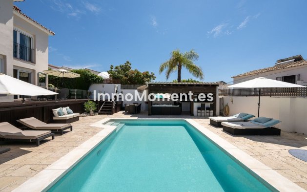 Revente - Villa - Marbella - Río Real