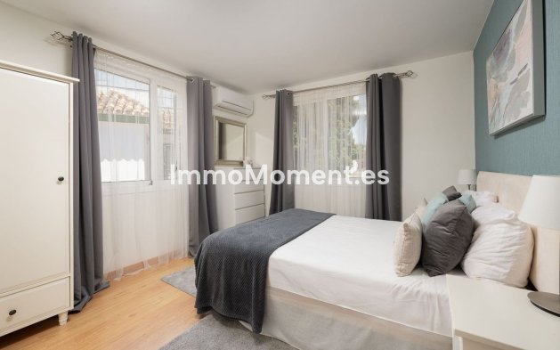 Revente - Villa - Marbella - Río Real