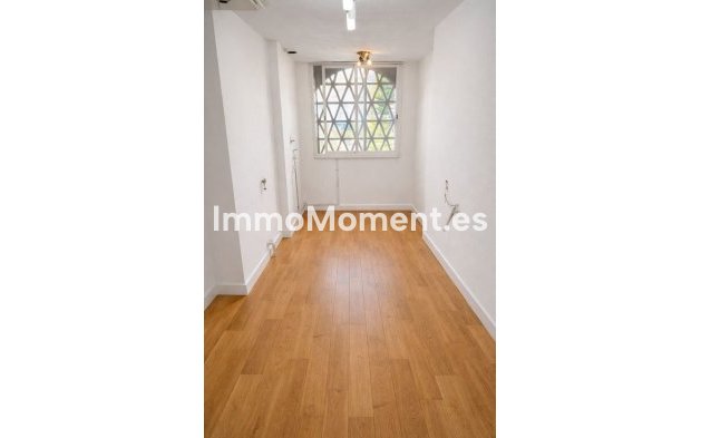 Wiederverkauf - Wohnung - Torremolinos - El Pinillo