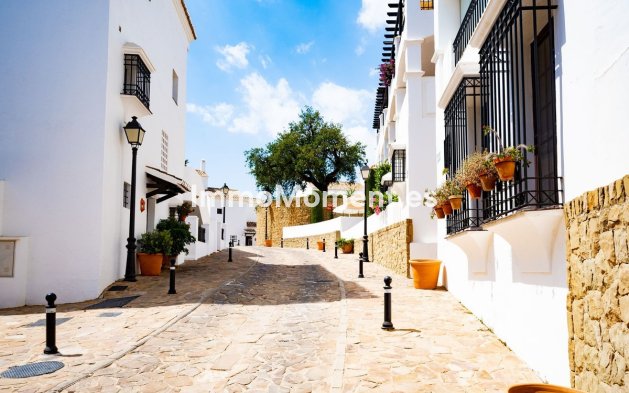 Wiederverkauf - Wohnung - Marbella - Altos de los Monteros