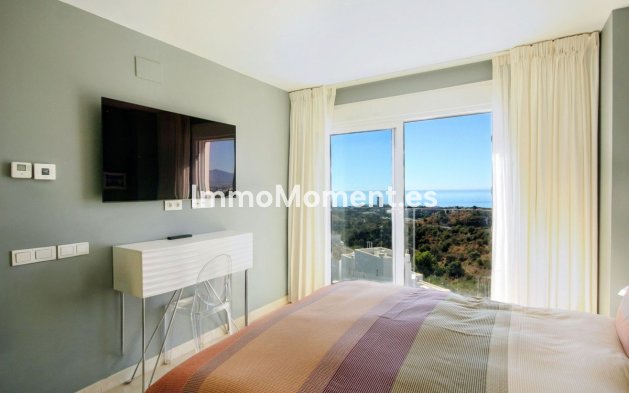 Wiederverkauf - Wohnung - Marbella - Altos de los Monteros